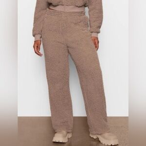 SKIMS  Teddy Sherpa Joggers